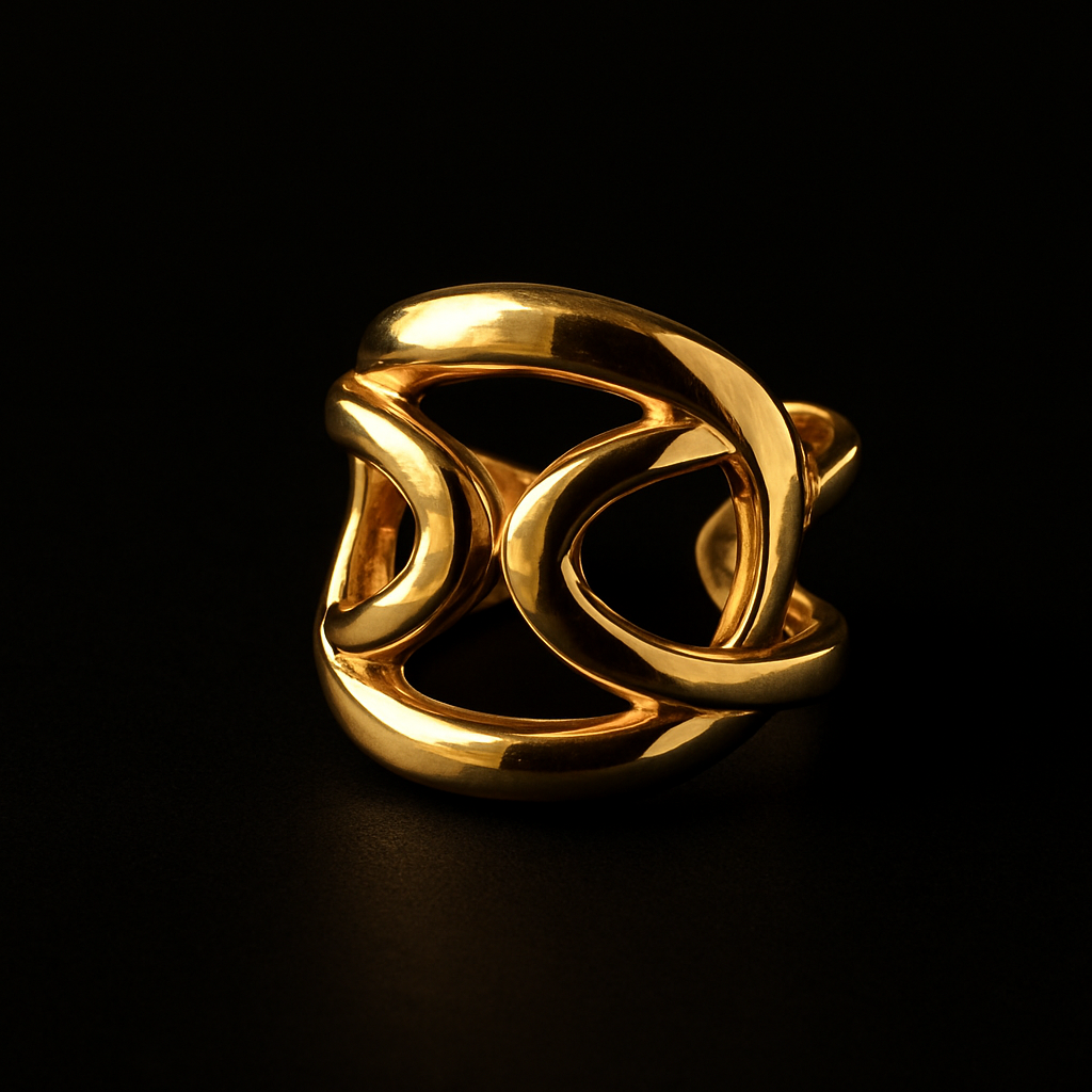 Celeste Interlock Gold Ring