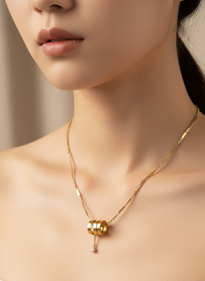 Golden Halo Elegance Necklace