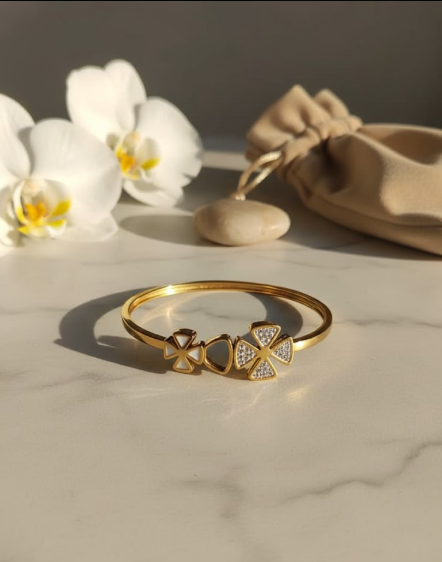 Clover Bloom Bangle