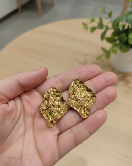 Golden Dusk Textured Earrings