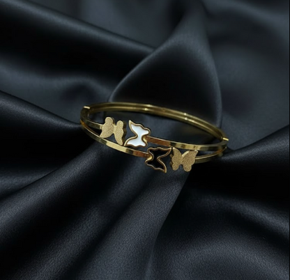 Flutter Charm Butterfly Bangle